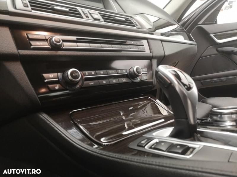 BMW Seria 5 525d xDrive Aut. Luxury Line - 15