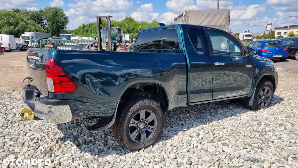 Toyota Hilux 4x4 Double Cab Autm Executive - 2