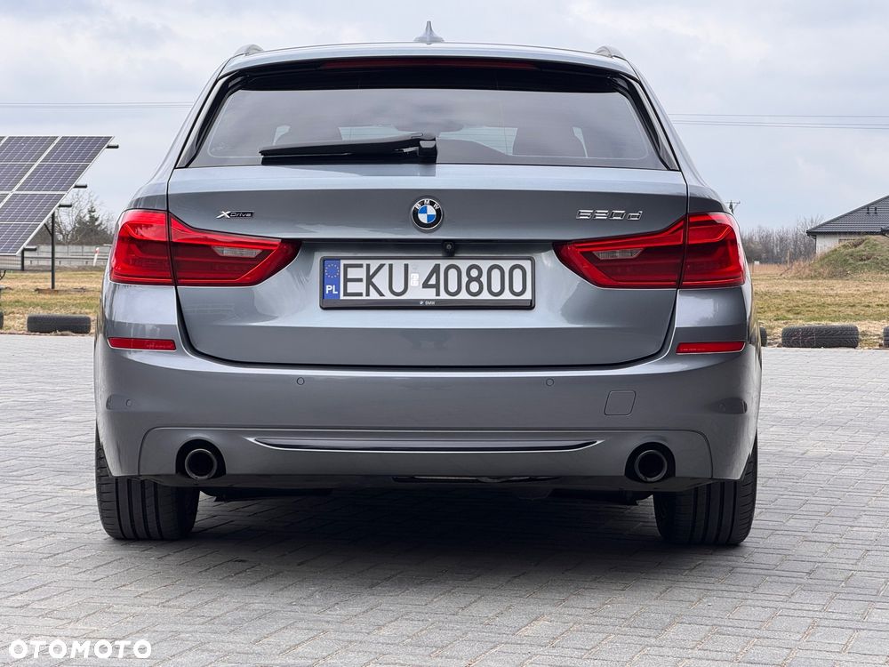 BMW Seria 5 520d xDrive Sport Line sport - 10