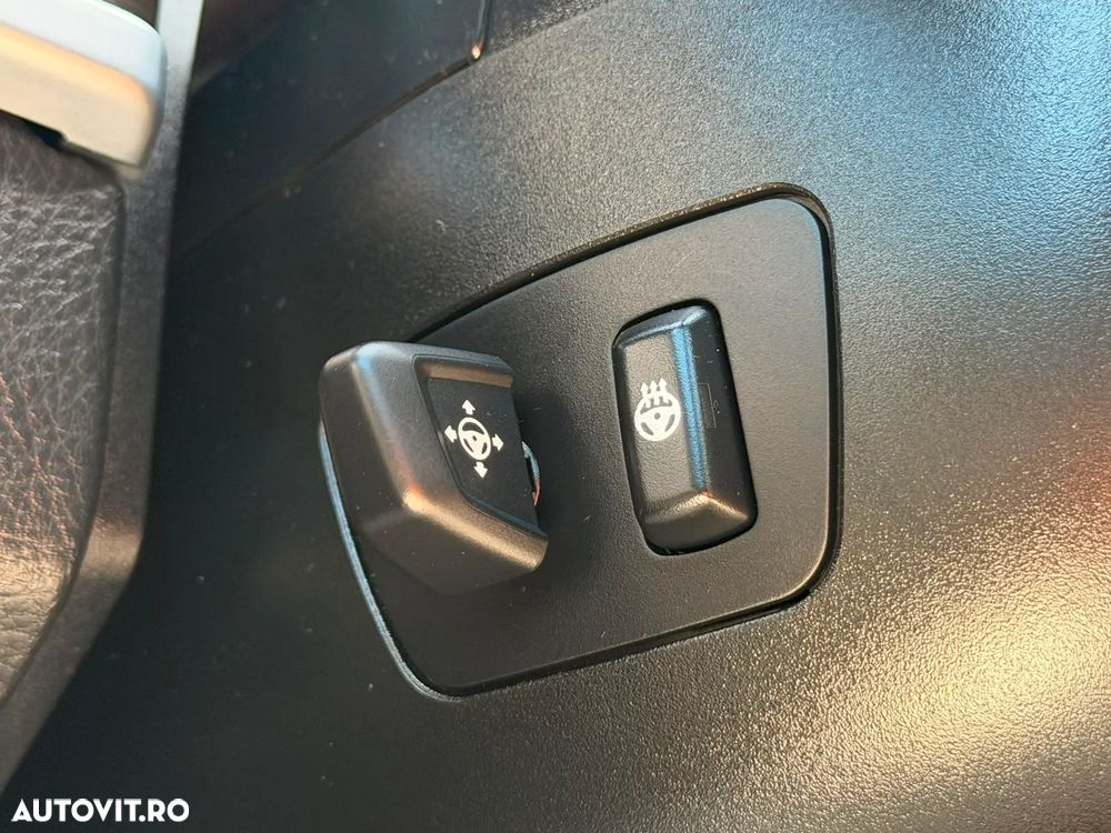 BMW Seria 5 530d Sport-Aut. Modern Line - 37