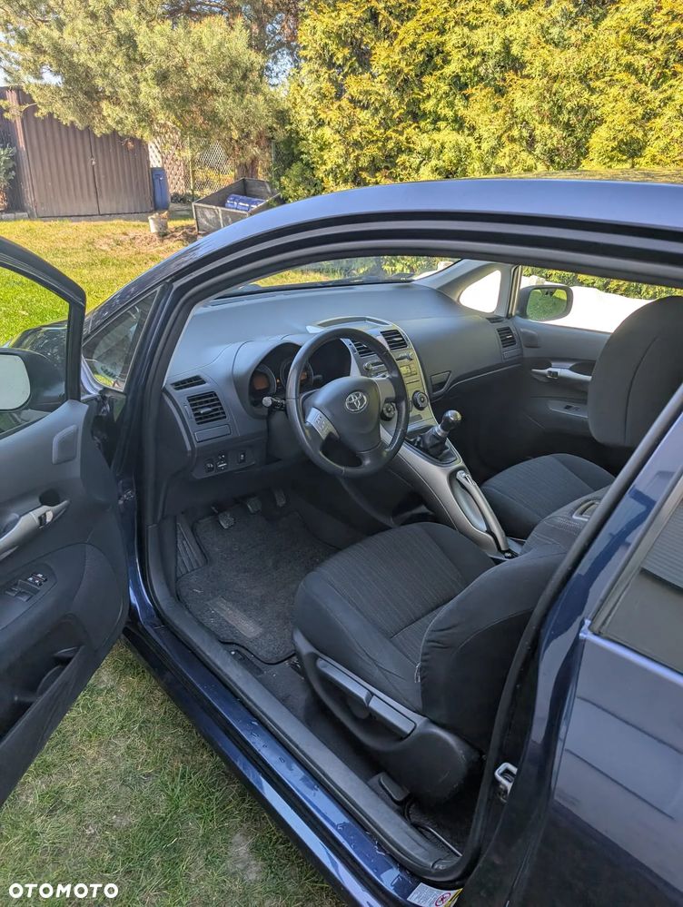 Toyota Auris 1.4 VVT-i Luna - 24