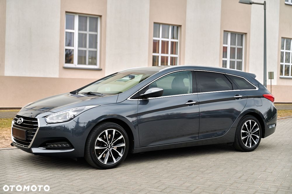 Hyundai i40 Kombi 1.7 CRDi DCT Premium - 9