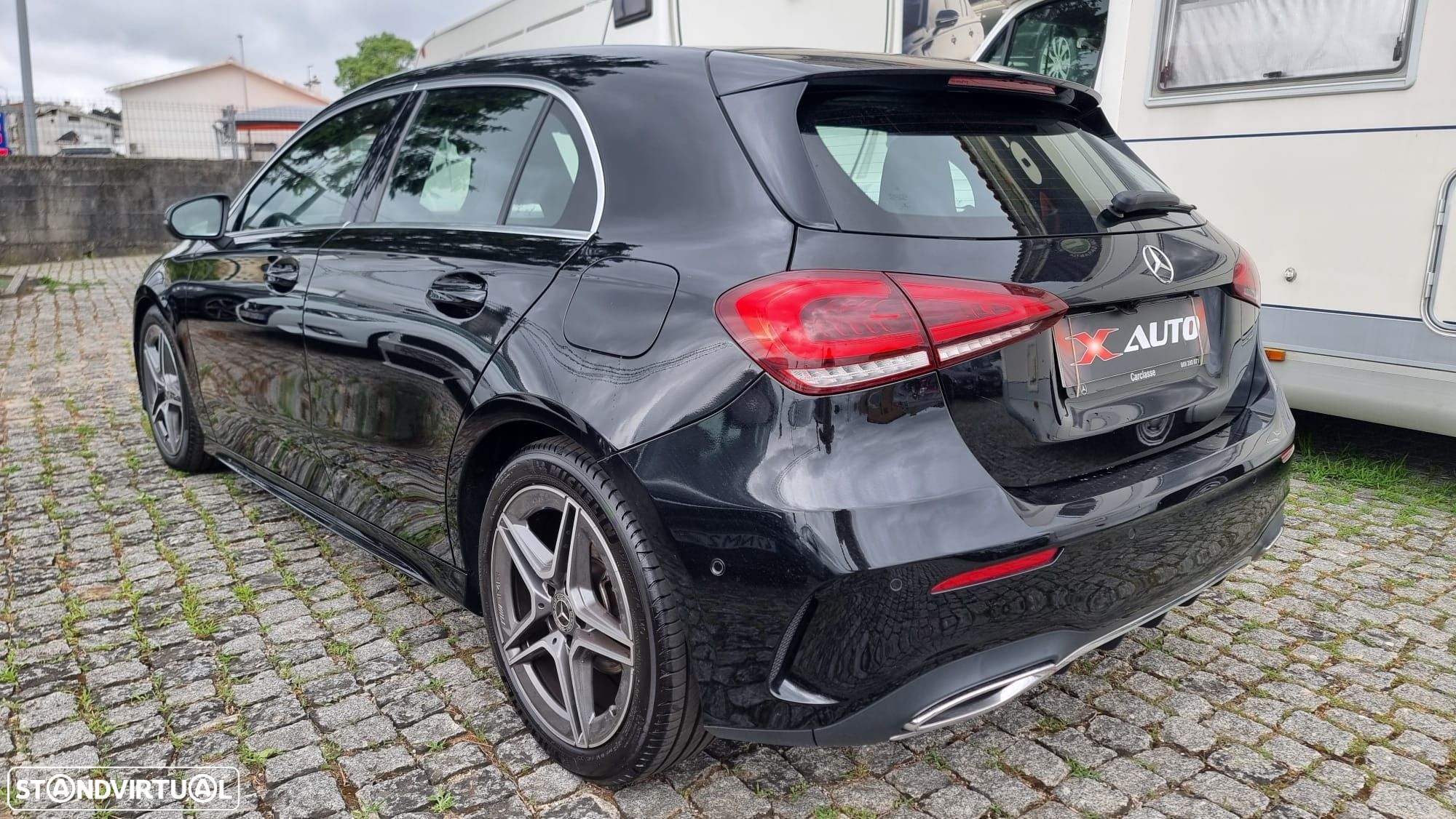 Mercedes-Benz A 180 d AMG Line - 4