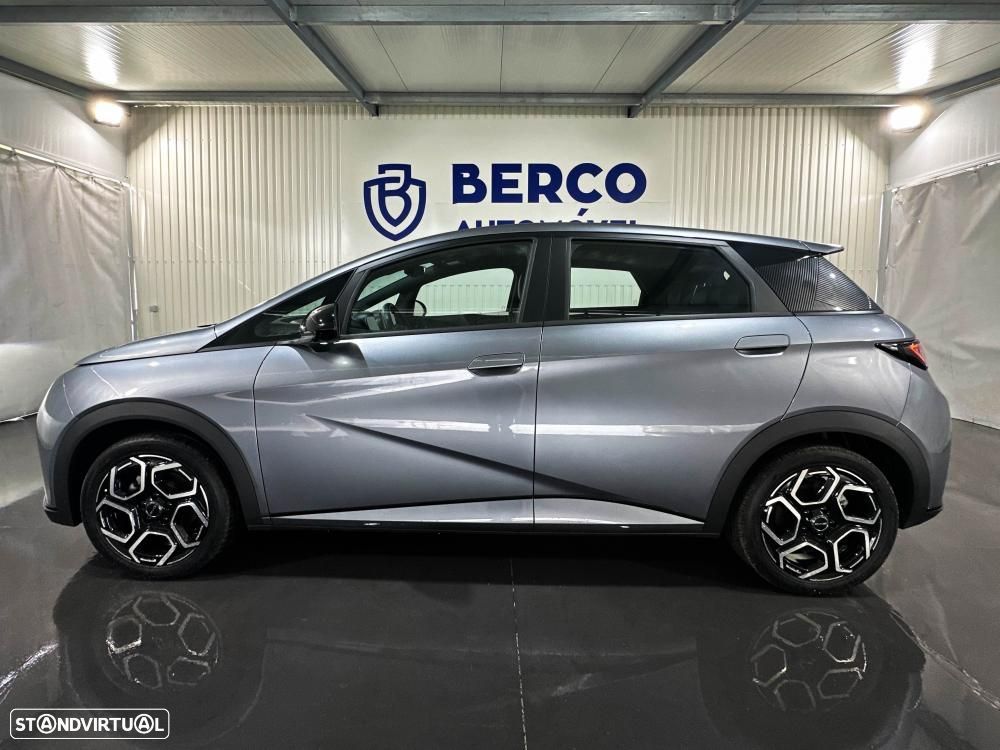 BYD Dolphin 60.4 kWh Design - 12