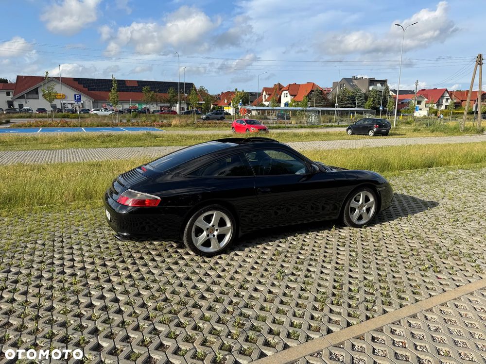 Porsche 911 Targa - 3