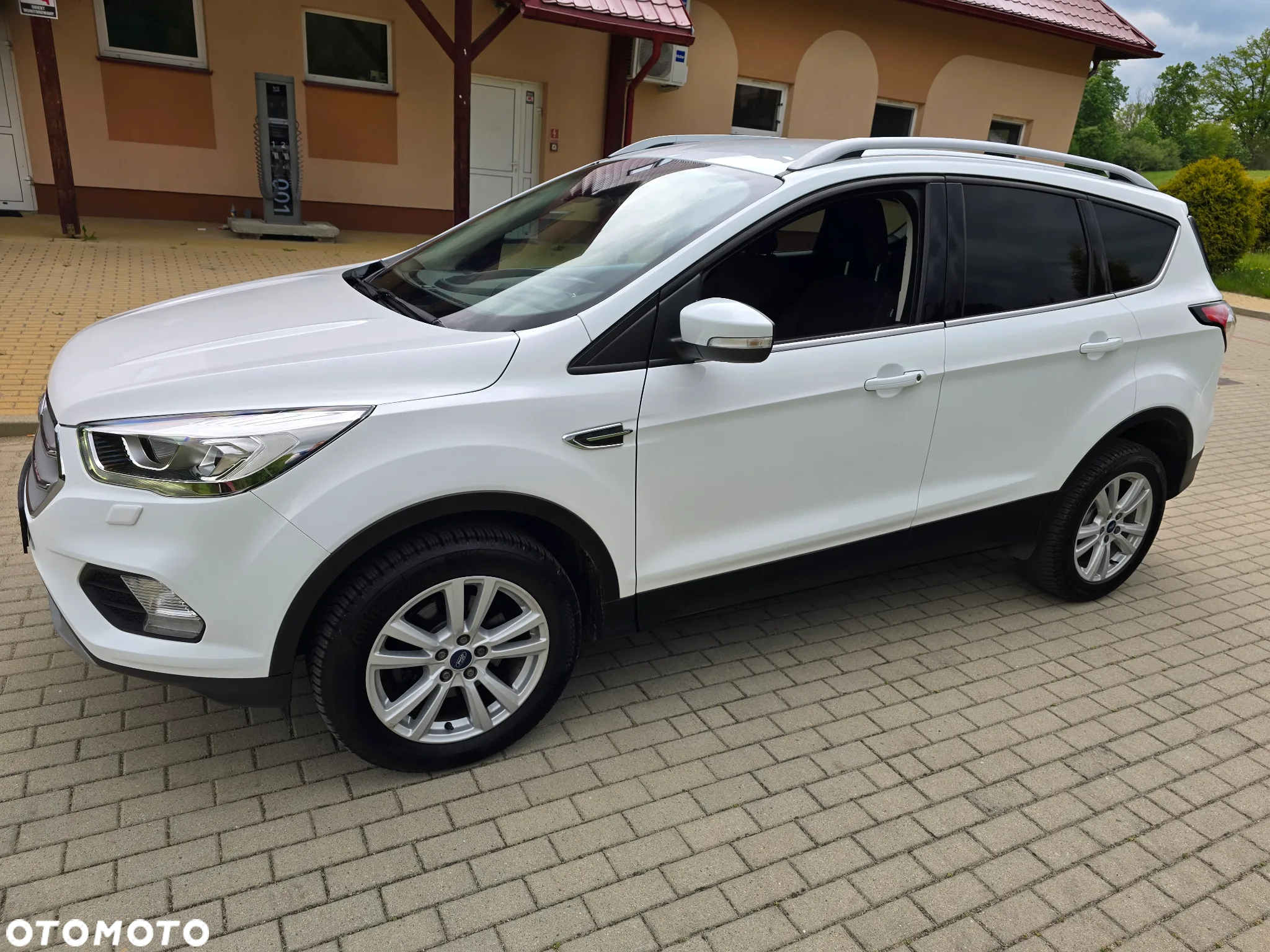 Ford Kuga 1.5 EcoBoost 2x4 SYNC - 10