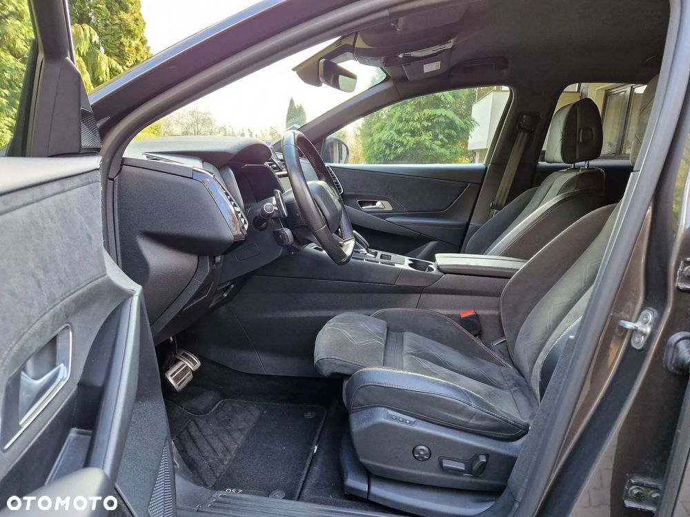 DS Automobiles DS 7 Crossback 1.6 PureTech Performance Line + - 16