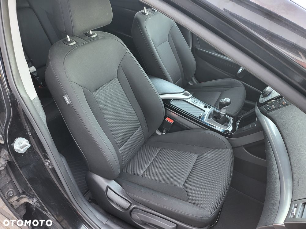 Hyundai i40 2.0 GDI Comfort + - 18