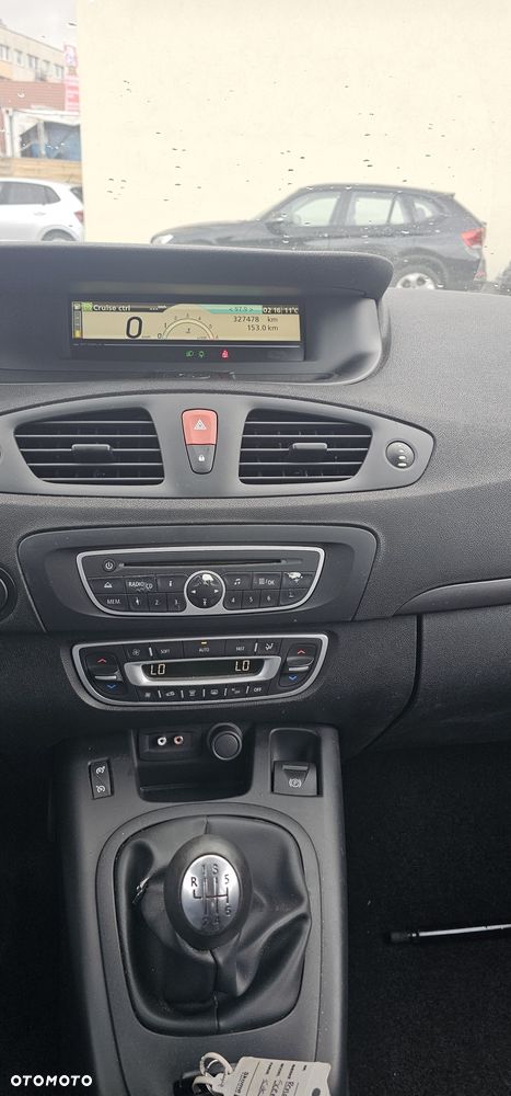 Renault Scenic - 5