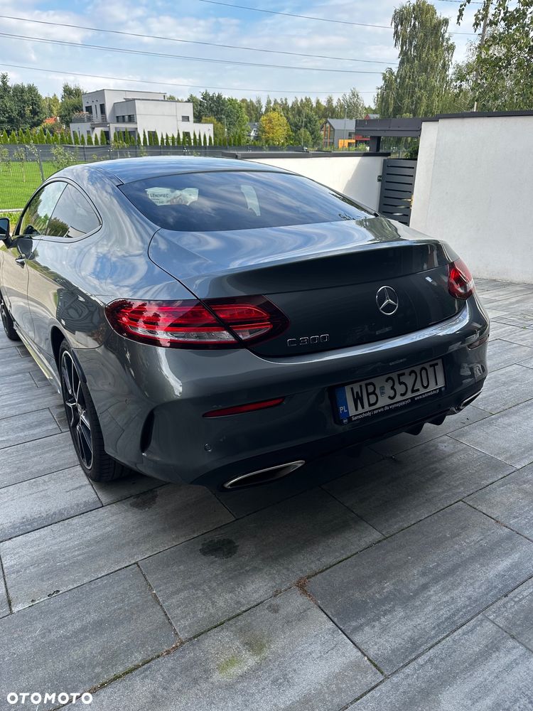 Mercedes-Benz Klasa C 300 9G-TRONIC - 6