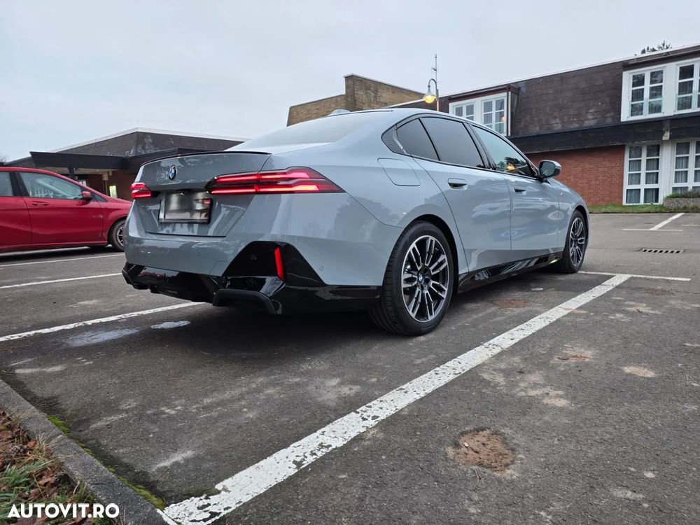 BMW Seria 5 520d xDrive AT MHEV - 7