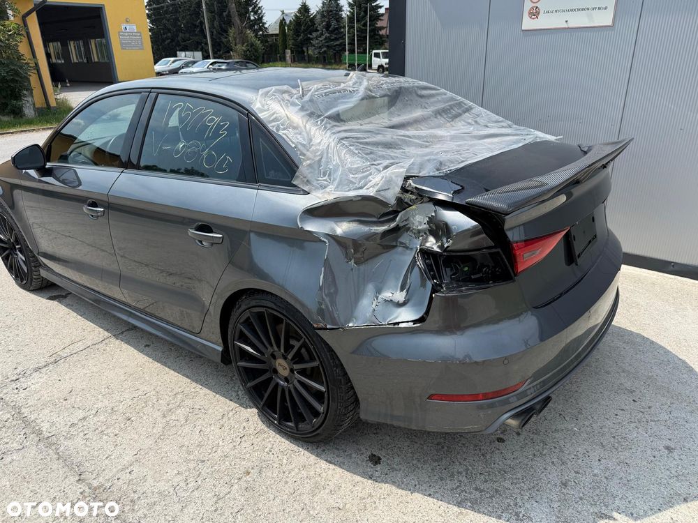 Audi S3 S tronic - 3