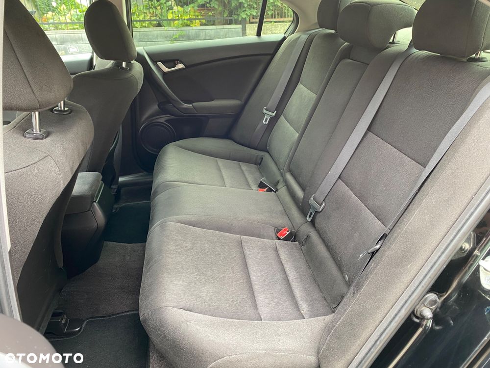 Honda Accord 2.0 Comfort - 12