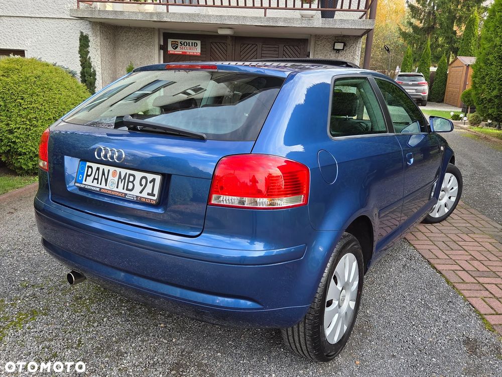 Audi A3 3-drzwiowe 1.6 Attraction - 22