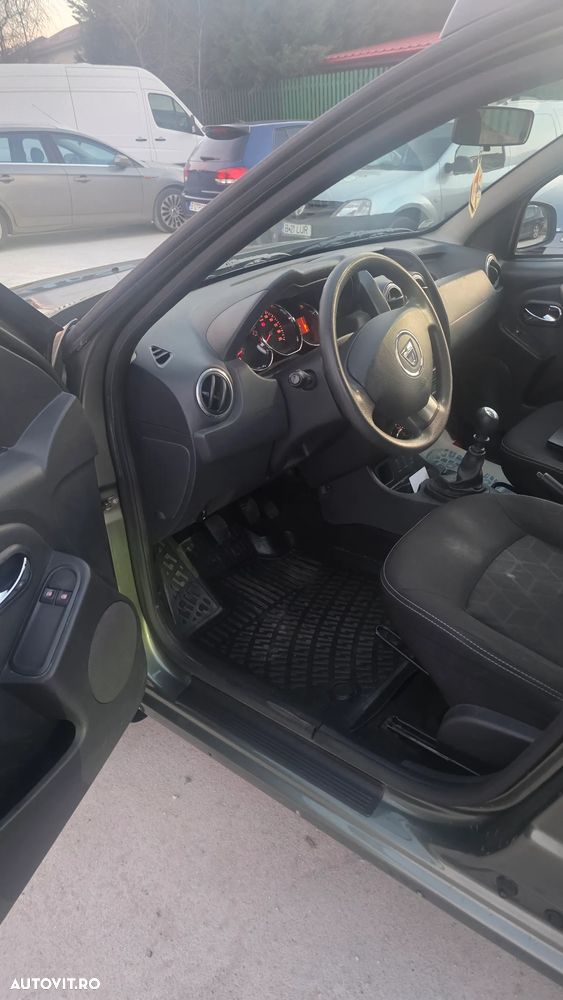 Dacia Duster 1.2 TCe 4x2 Laureate - 4