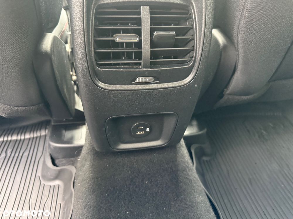 Ford Kuga 2.0 EcoBlue AWD ST-Line X - 27