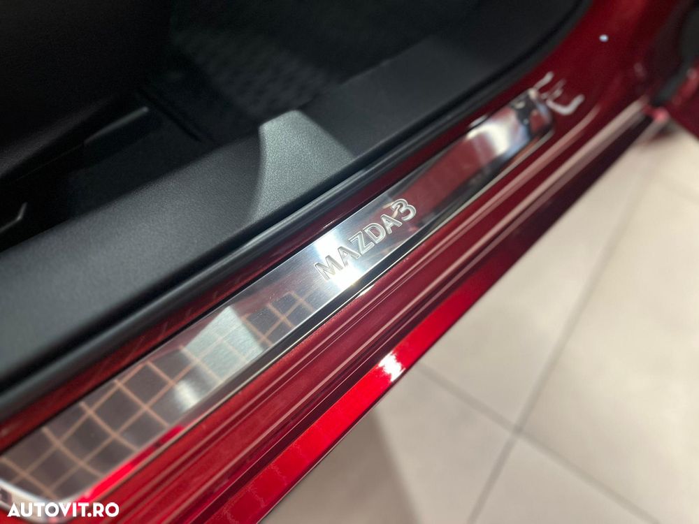 Mazda 3 e-Skyactiv G140 AT MHEV Center-Line - 11