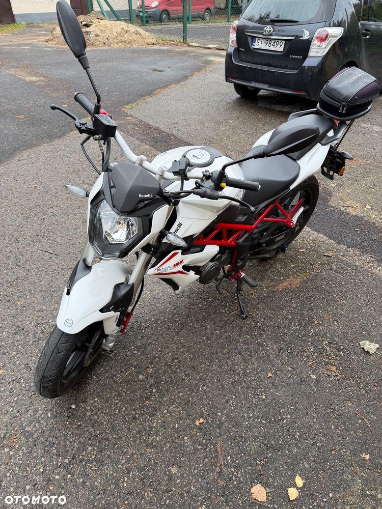 Benelli BN 125