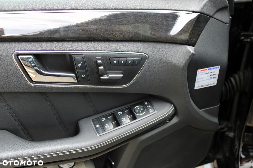 Mercedes-Benz Klasa E 500 Avantgarde - 23