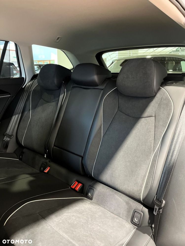 Volkswagen Passat Variant 2.0 TSI Business Plus DSG - 30