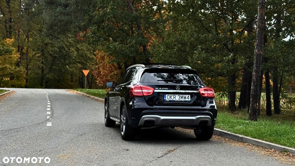 Mercedes-Benz GLA 250 7G-DCT AMG Line - 8