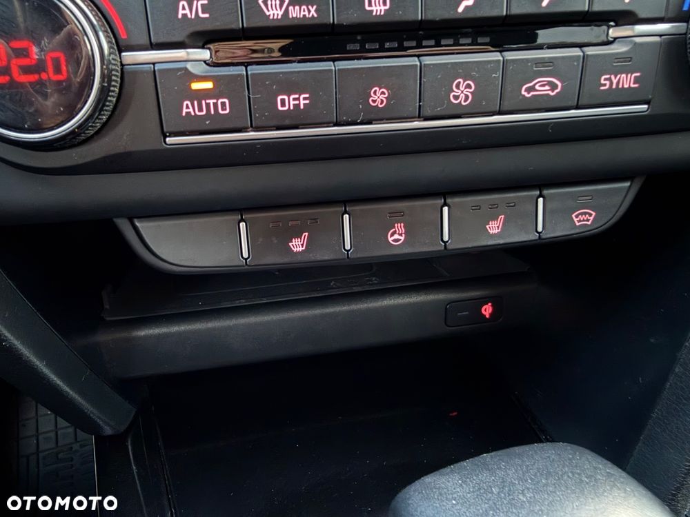 Kia Ceed 1.5 T-GDI Business Line DCT - 28