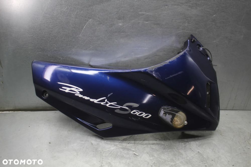 Suzuki GSF 600 S Bandit Bok boczek owiewka osłona czasza czacha prawa - 1