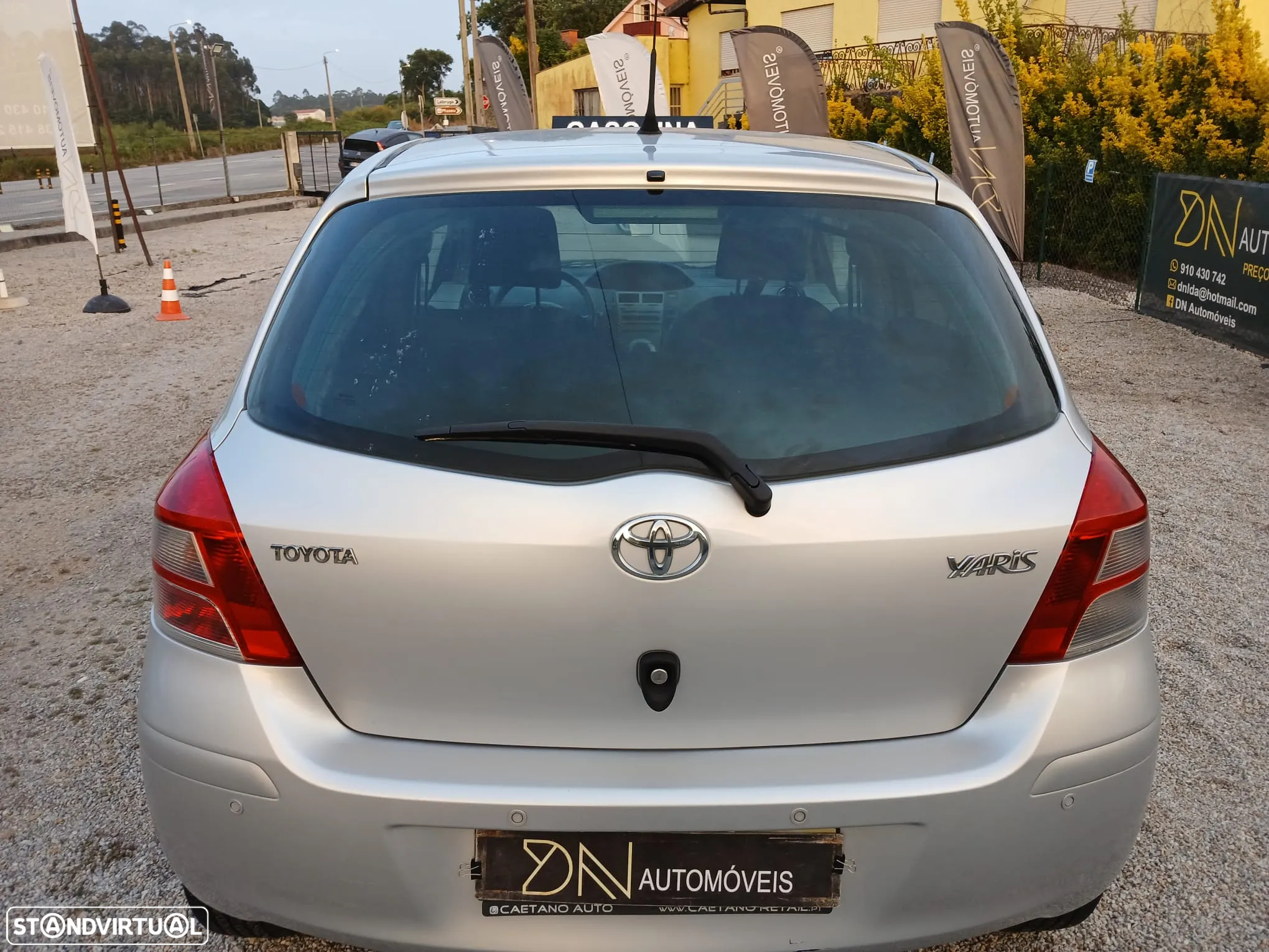 Toyota Yaris 1.0 VVT-i AC - 10