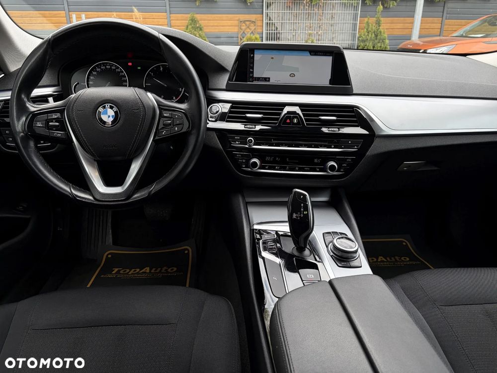 BMW Seria 5 520d - 36