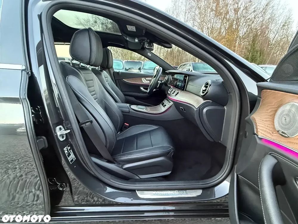 Mercedes-Benz Klasa E 300 de PHEV 4-Matic AMG 9G-Tronic - 37