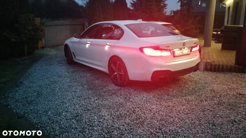 BMW Seria 5 530d xDrive M Sport sport - 12