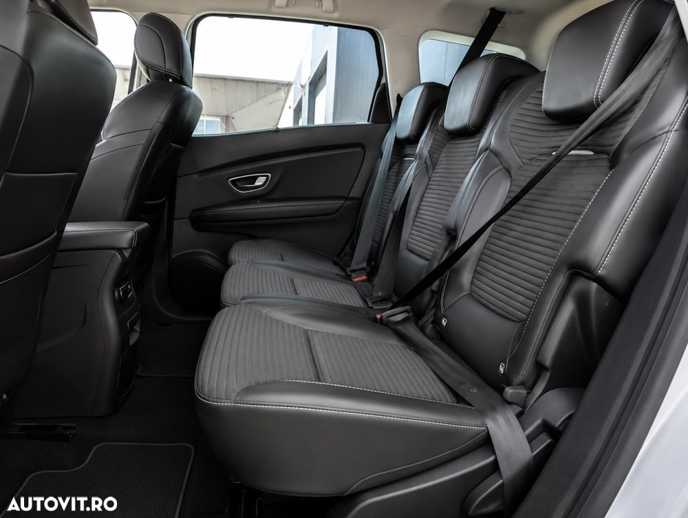 Renault Grand Scenic - 14