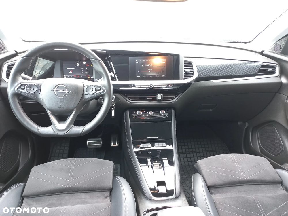 Opel Grandland 1.2 T GS S&S - 13