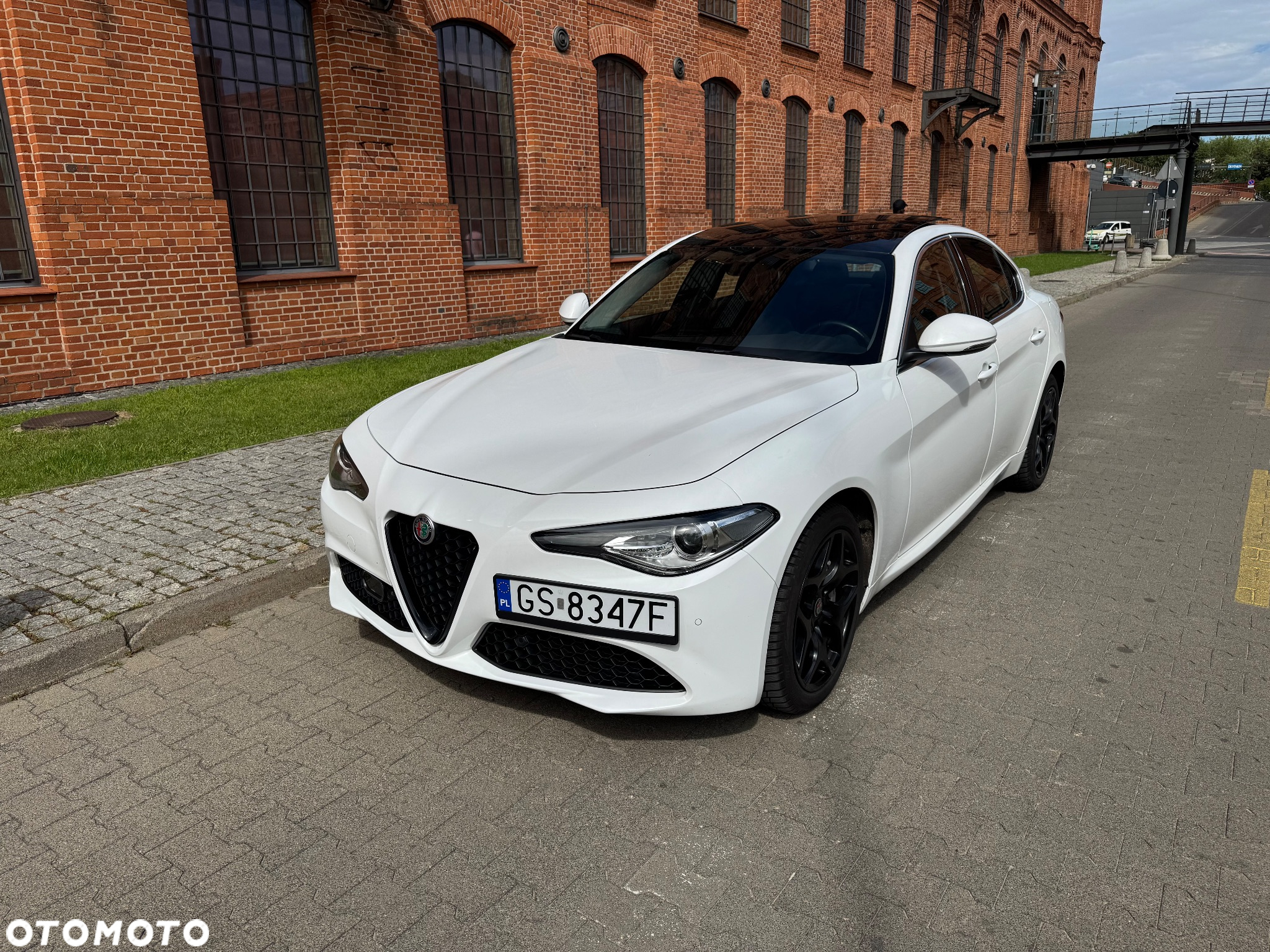 Alfa Romeo Giulia 2.0 Turbo 16V AT8-Q4 Ti - 2