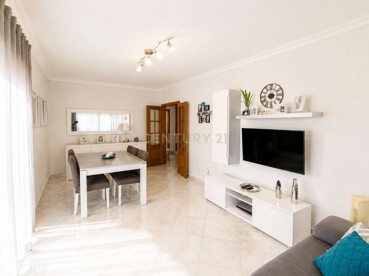 Apartamento T2 Funcional na Urbanização da Raminha, Portimão - Grande imagem: 2/20
