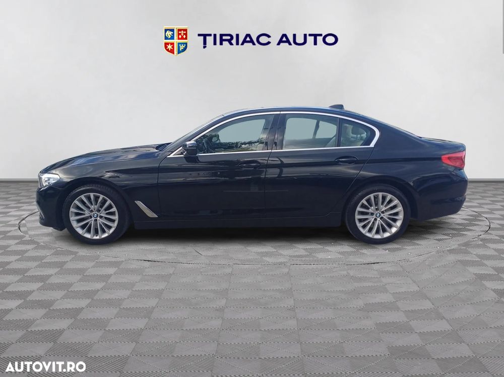 BMW Seria 5 520d xDrive Aut. Luxury Line - 2