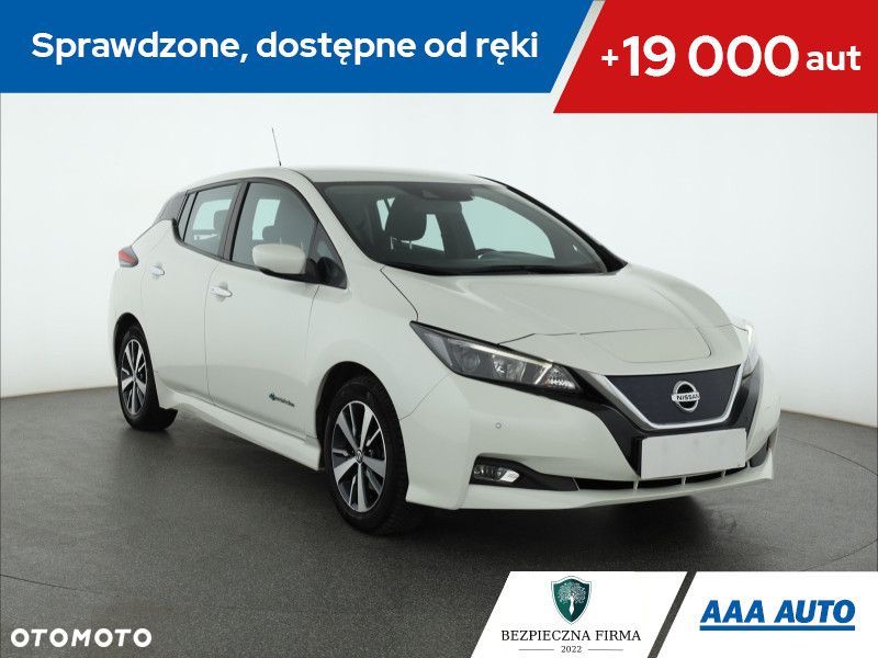 Nissan Leaf - 1