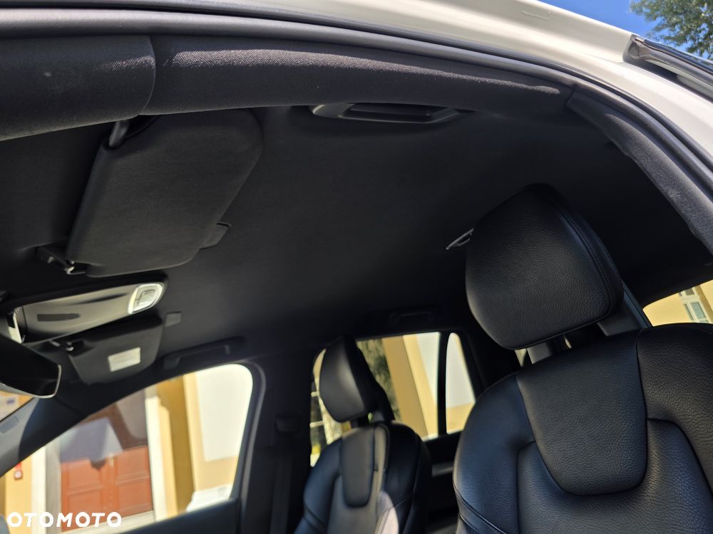 Volvo XC 90 - 28