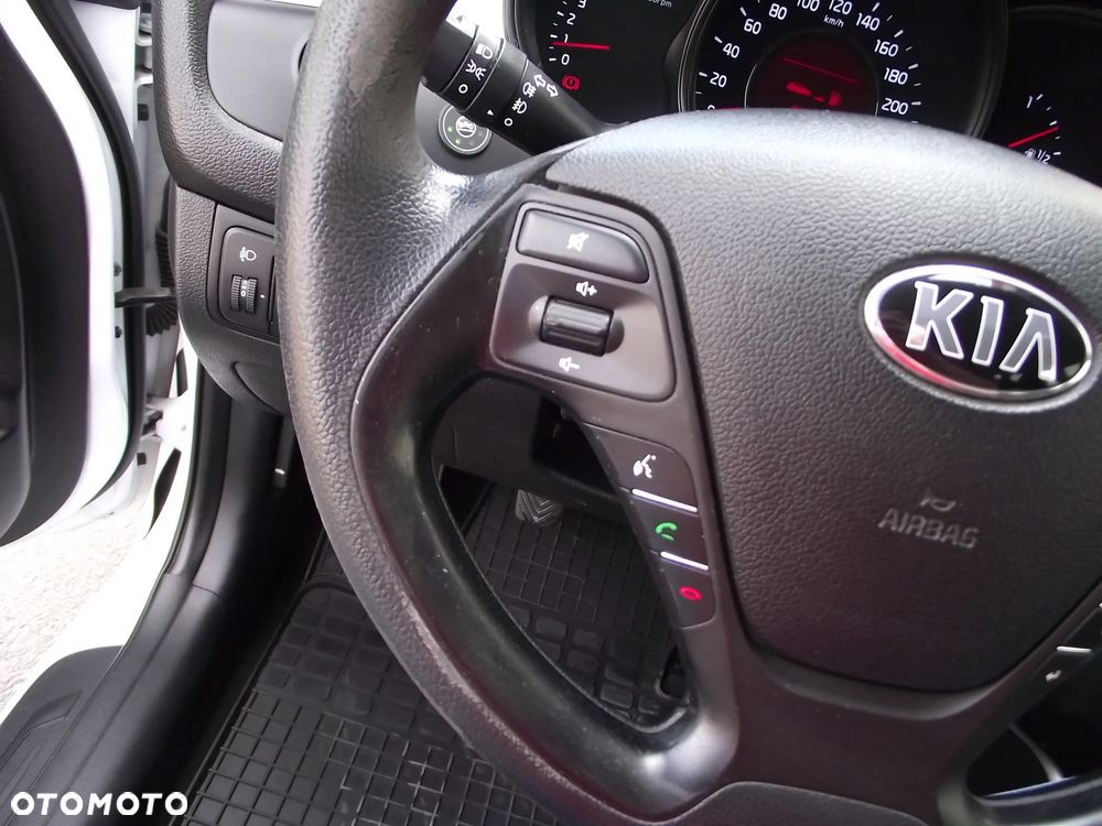 Kia Ceed 1.4 S - 23