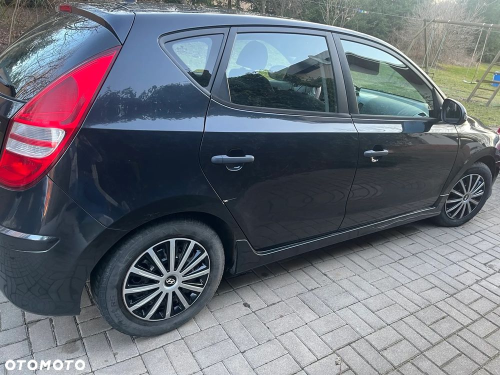 Hyundai i30 1.6 CRDi Comfort - 11