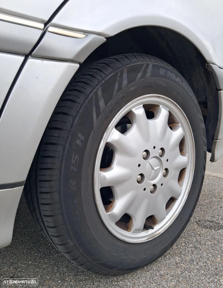 Mercedes-Benz C 180 Classic - 9