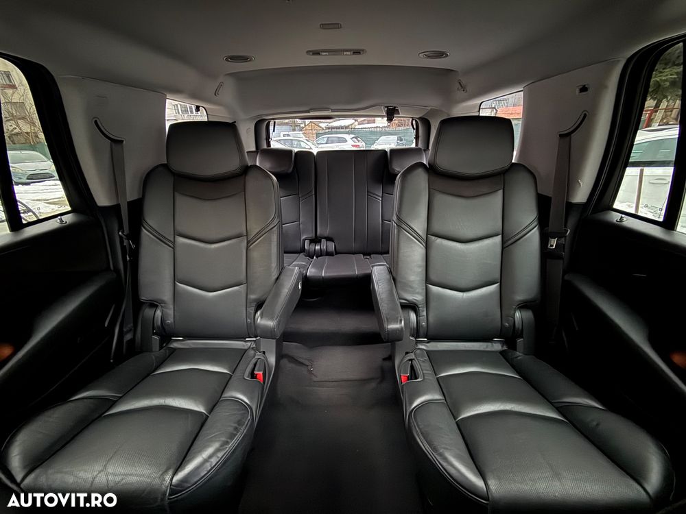 Cadillac Escalade - 7