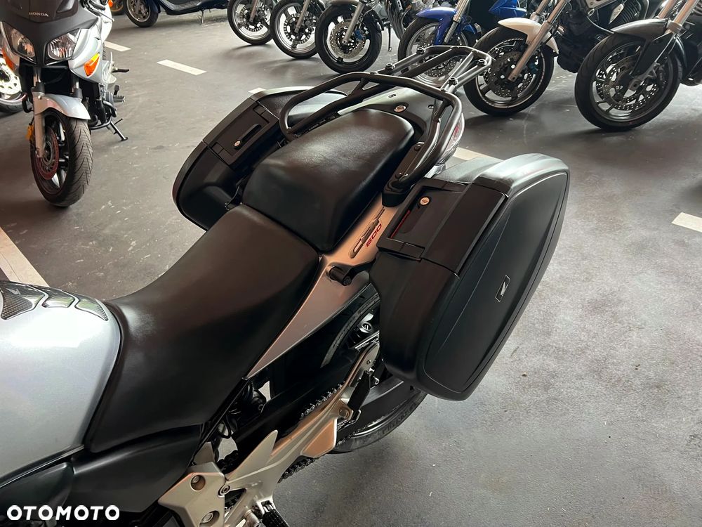 Honda CBF - 9