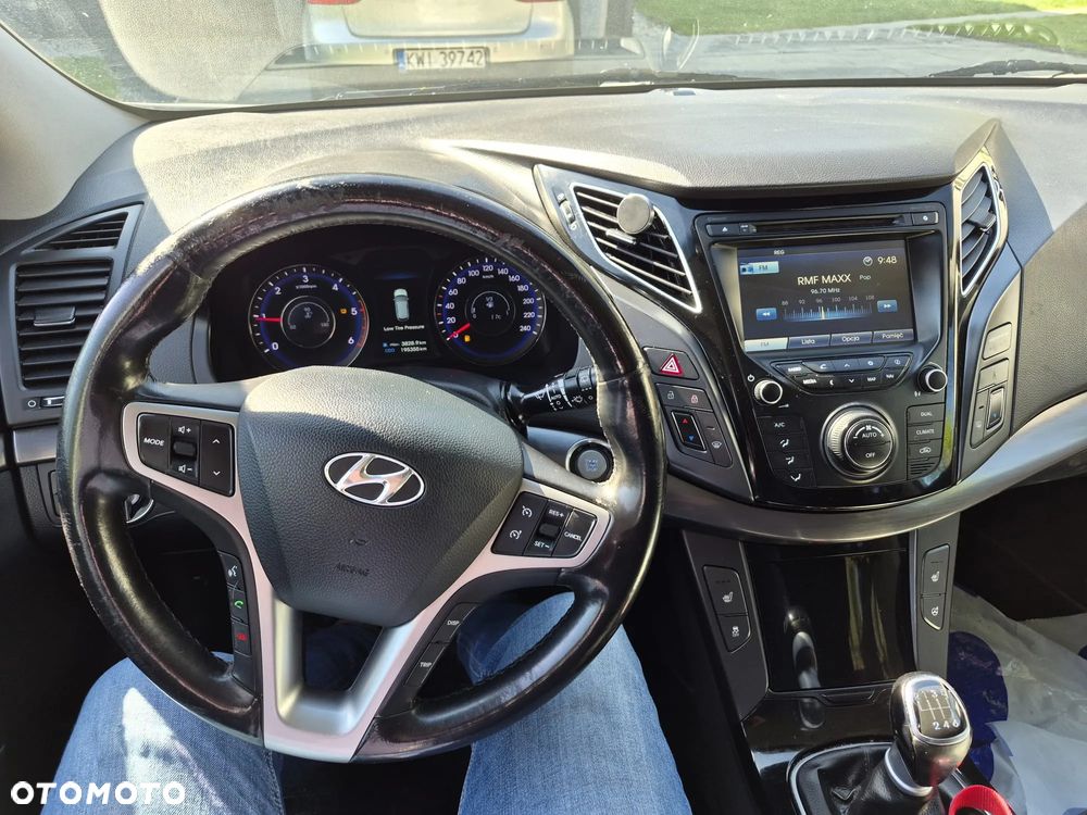 Hyundai i40 Kombi 1.7 CRDi Premium - 9