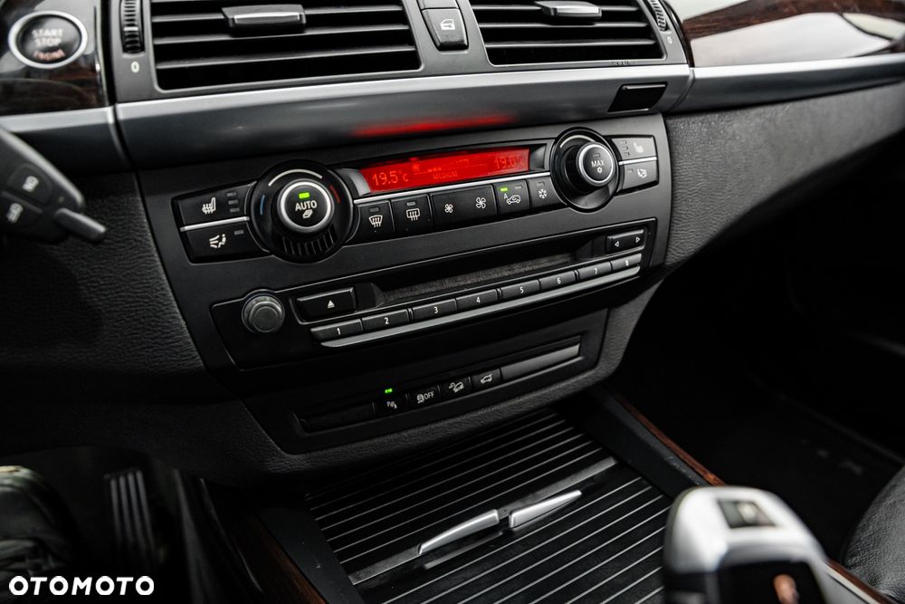 BMW X5 xDrive30d - 37