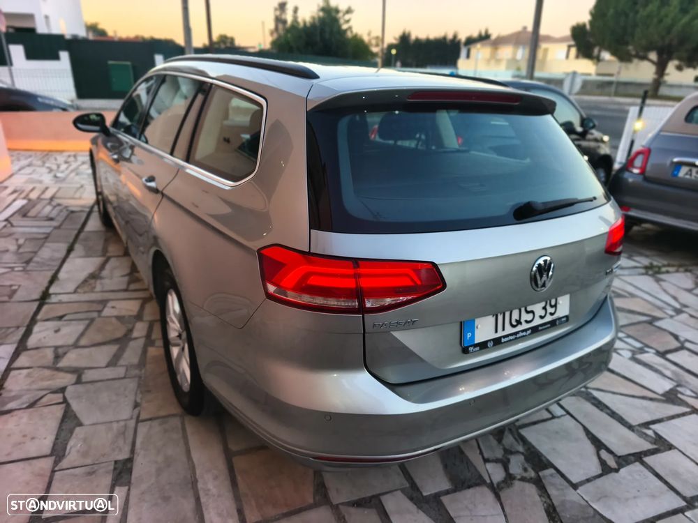VW Passat Variant 1.6 TDI BlueMotion - 25