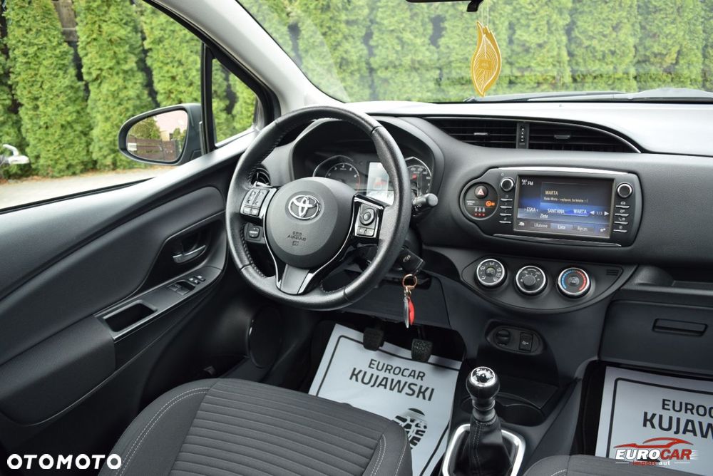 Toyota Yaris 1.5 Premium - 14
