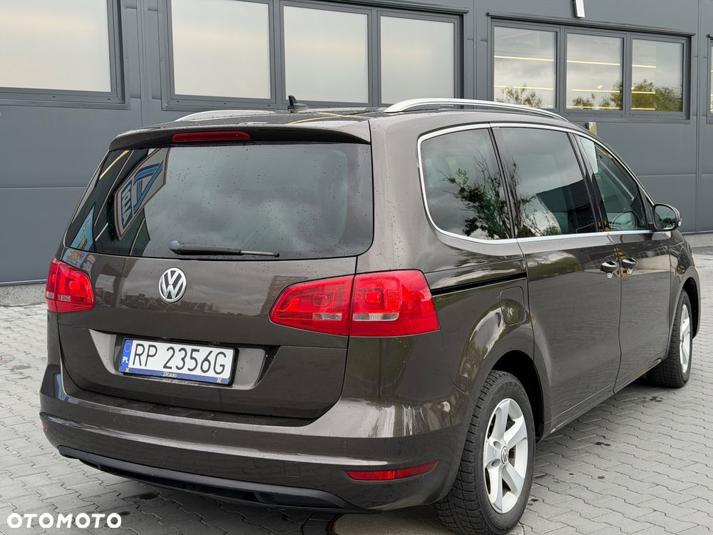 Volkswagen Sharan 2.0 TDI 4MOTION Blue Motion Style - 22
