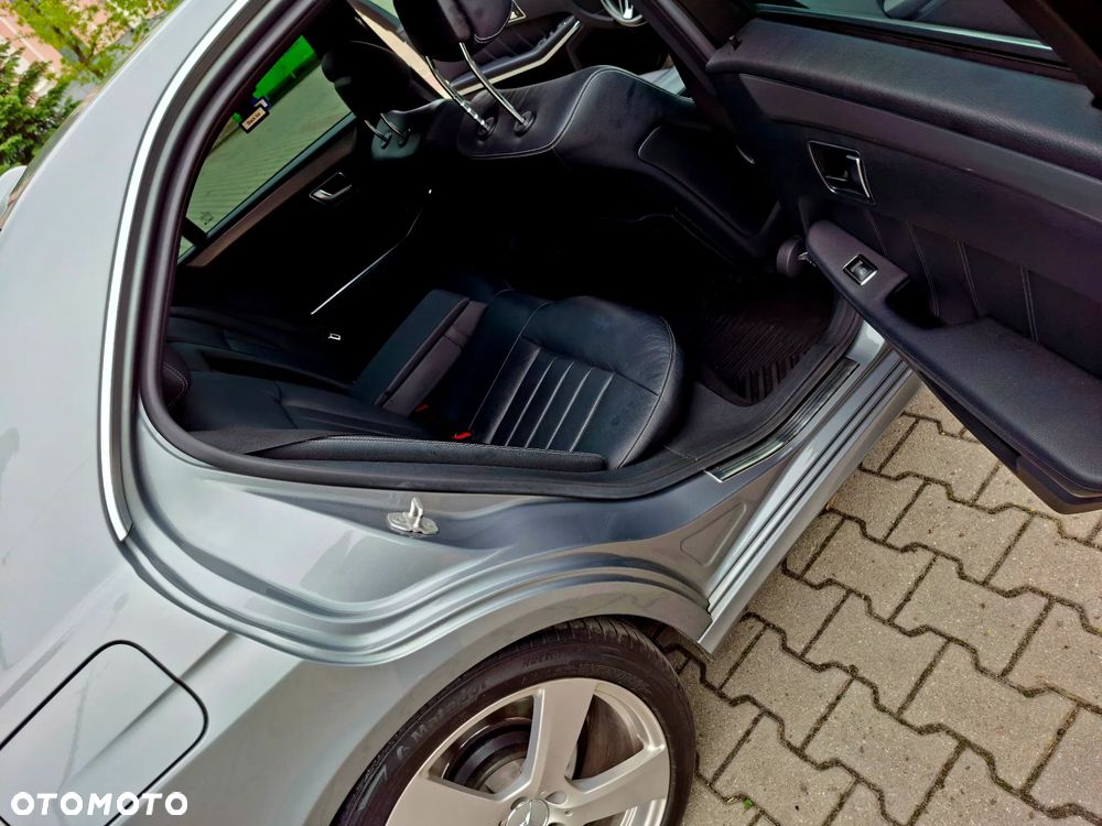Mercedes-Benz Klasa E 250 CDI 7G-TRONIC Avantgarde - 19