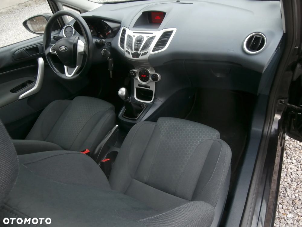 Ford Fiesta 1.6 Sport - 29